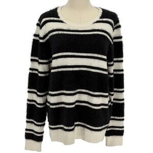 Loft Cozy Crew Neck Eyelash Style Sweater in Black & White Stripes (Size L)